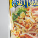 Setas enoki con bambú en conserva